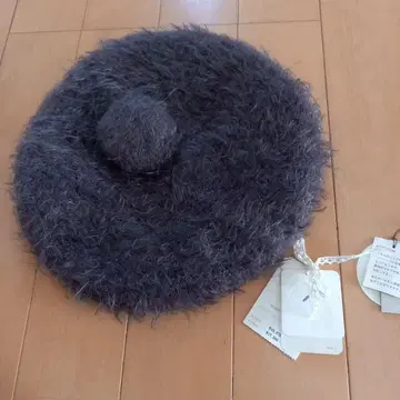 미나 페르호넨 히토미 시노야마 베레모 그레이 계열