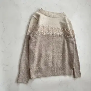 LaTotalite 바이컬러 레이스 보트넥 니트 베이지