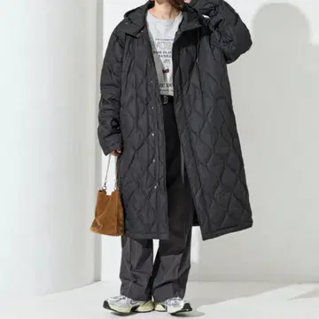 한정 전개 TAION x FREAK'S STORE 퀼트 후드 롱 다운