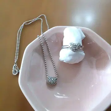 ete 하트형 파베풍 목걸이와 반지 11호 세트 SV925