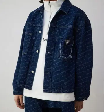 아줄바이마우지 다크 블루 문자 패턴 데님 자켓