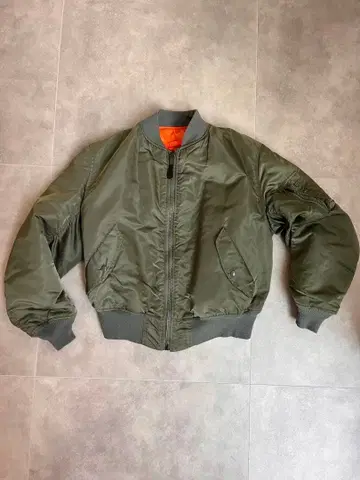 올리브 MA-1 플라이트 자켓 알파 alpha