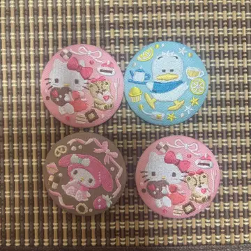 산리오 자수 캔배치