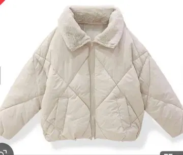 크림색 퀼팅 자켓