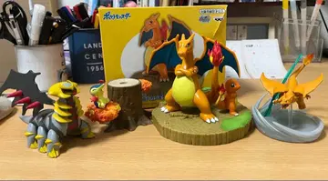 포켓몬스터 꼬리 보여줘 리자몽 파이리 피규어 기타