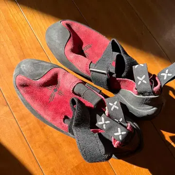 빨간색 클라이밍 스웨이드 신발 39.5