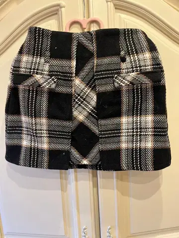 m me eme 엠미에메 체크 무늬 스커트 블랙 베이지 새상품