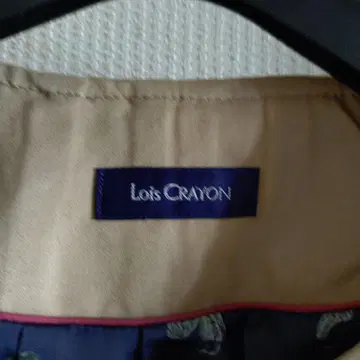 로이스크레용 자켓