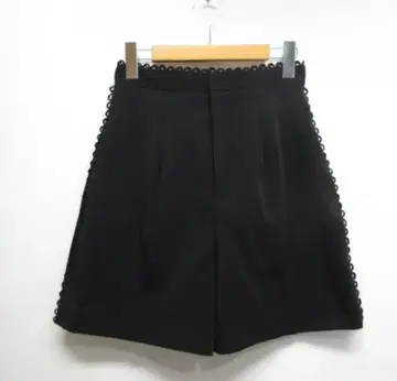 셀포드 CELFORD 새상품급 숏팬츠 36 블랙