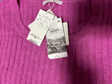 알파카 소재 깔끔한 핑크 원피스 새상품