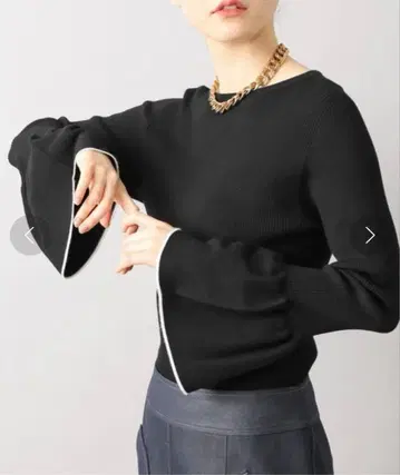 IENA 라인 플레어 슬리브 니트