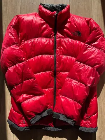 THE NORTH FACE M 사이즈 레드 다운 자켓