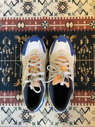 Puma 메쉬 어퍼 스니커즈 그레이/네이비/오렌지