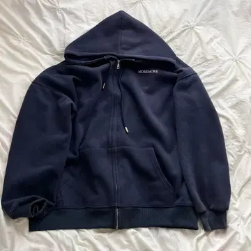 MOREMORE 후드티 네이비