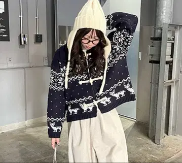 노르딕 무늬 더플 가디건 네이비