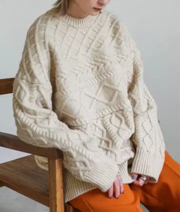 select MOCA 랜덤 케이블 오버 니트