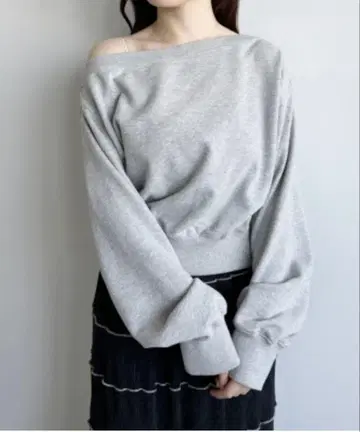 [ 즉시 구매 가능 ] 코코딜 오프숄더 맨투맨