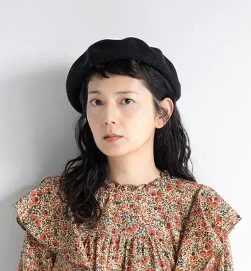 치사키 울 펠트 베레모 푸카 블랙