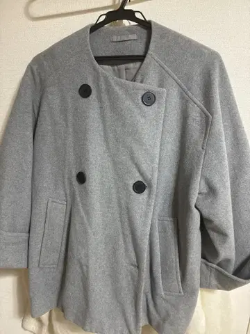 그레이 더블 브레스트 피 코트