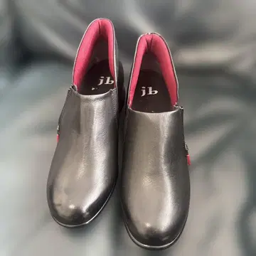 jb 블랙 가죽 부츠 지퍼 포함