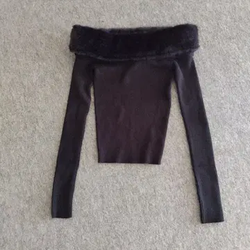 Darich 엘레강트 퍼 니트탑 프리 사이즈 블랙