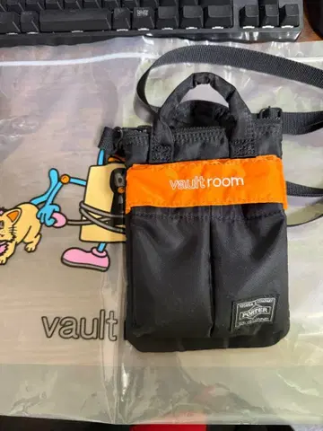 볼트 룸 숄더백 블랙/오렌지