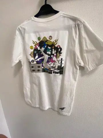 아지칸 x 그라니프 솔파 T셔츠