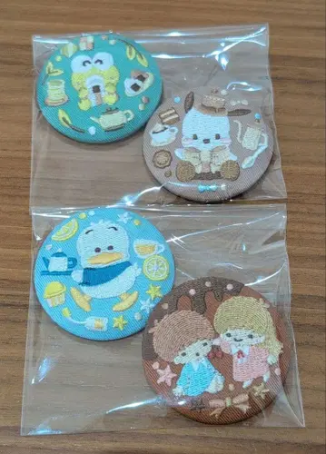 산리오 자수 캔뱃지