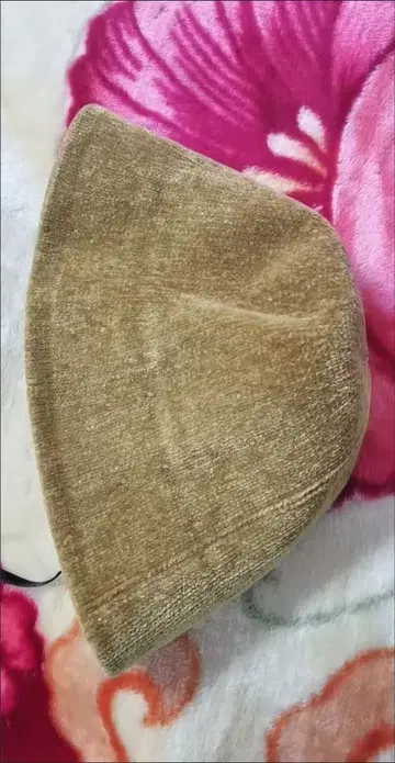 골드 버킷햇 벨벳풍