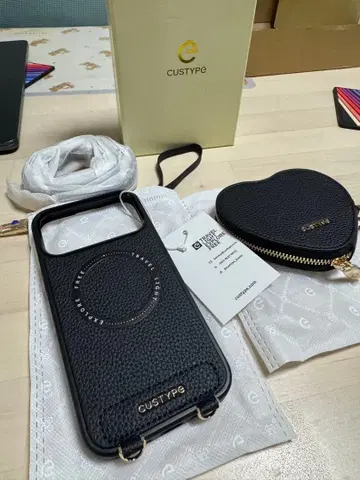 새상품 custype iPhone17promax 블랙