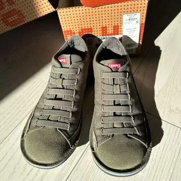 CAMPER BEETLE 스니커즈 카키