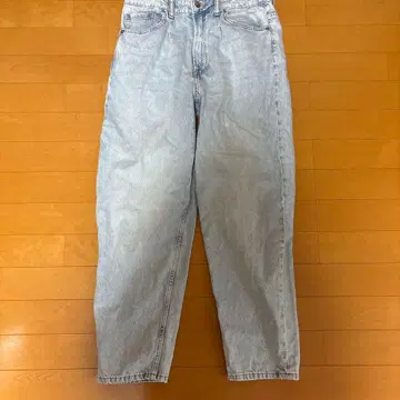 라이트 블루 데님 팬츠 사이즈 4