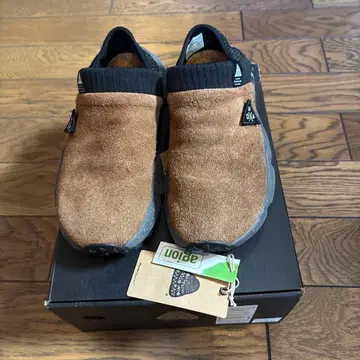 플라워마운틴 스웨이드 슬립온 스니커즈 브라운