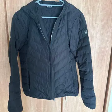 EA7 PREMIUM SHIELD 패커블 후드 다운 자켓