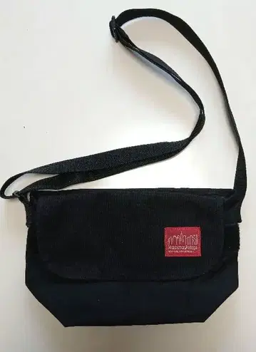 Manhattan Portage 메신저백 내 포켓 부착