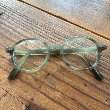 kearny 그린 라운드 안경 케이스 포함