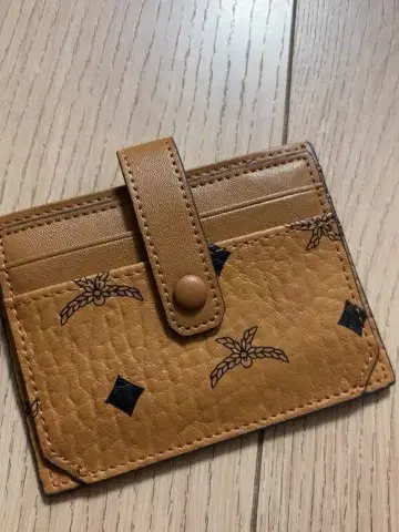 브라운 가죽 키케이스 카드 슬롯 포함