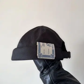 THE H.W. DOG&CO 블랙 캡