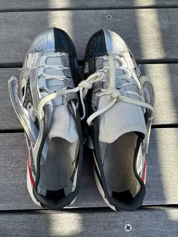 미즈노 육상 경기용 스파이크 슈즈 23.5