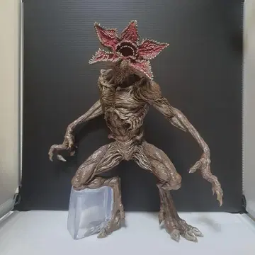 제일복권 스트레인저 싱스 라스트 원상 데모고르곤 피규어