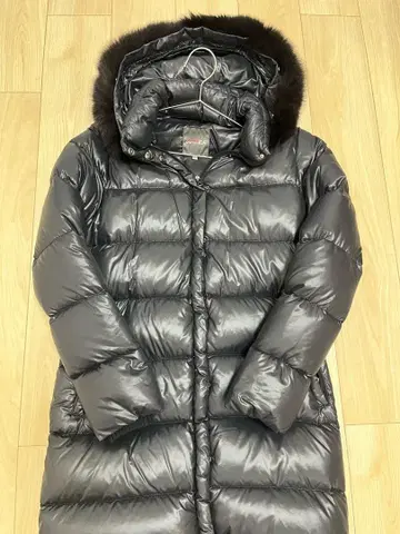 [ 사이즈 42 ] 듀베티카 데네브 다운 자켓 거의 블랙의 다크 네이비