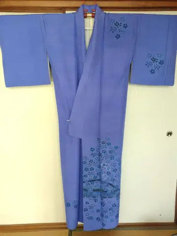 순수 실크 부착 벚꽃 청보라 금채색과 부분 자수 기장 164.5