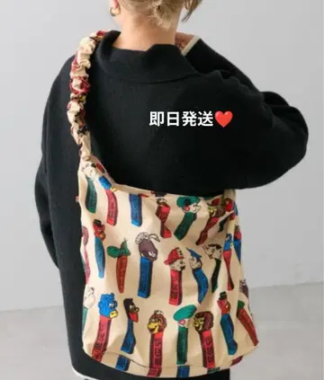 컬러풀 캐릭터 숄더백