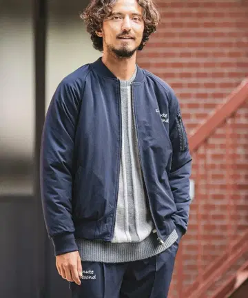 1minute 1second 맨투맨 (1M23W060 / M 사이즈)