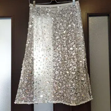 실버 스팽글 플레어 스커트