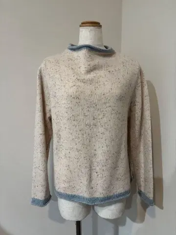 미사용 새상품 센소유니코 Lucruca 긴팔 슬라브 니트 스웨터