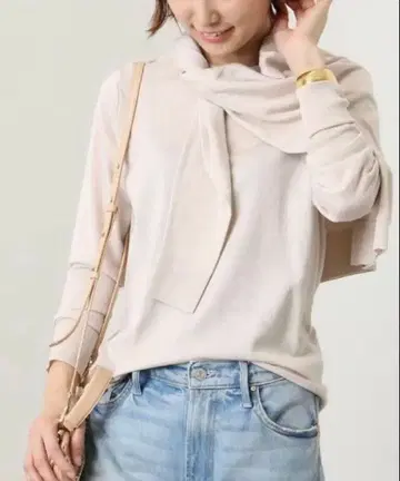 새상품 [ 두번째 클래스 ] FF30 크루넥 풀오버 사이즈 38