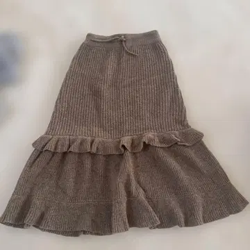 베이지 프릴 롱 스커트 M 사이즈