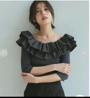 FRAY I.D 프릴 콤비 오프숄더 니트