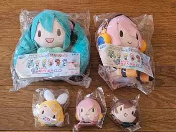 하츠네 미쿠 봉제 인형 세트